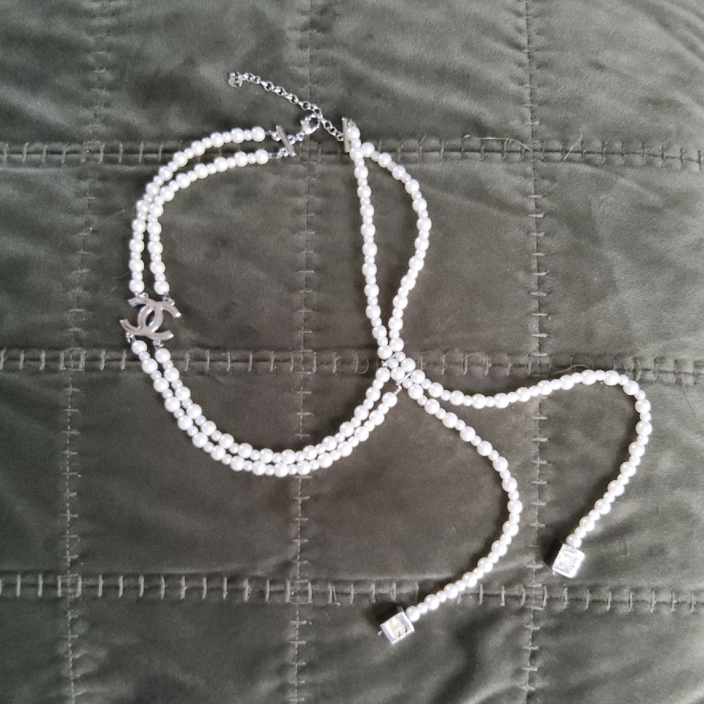 Designer-Inspired Unique Faux Pearl Necklace